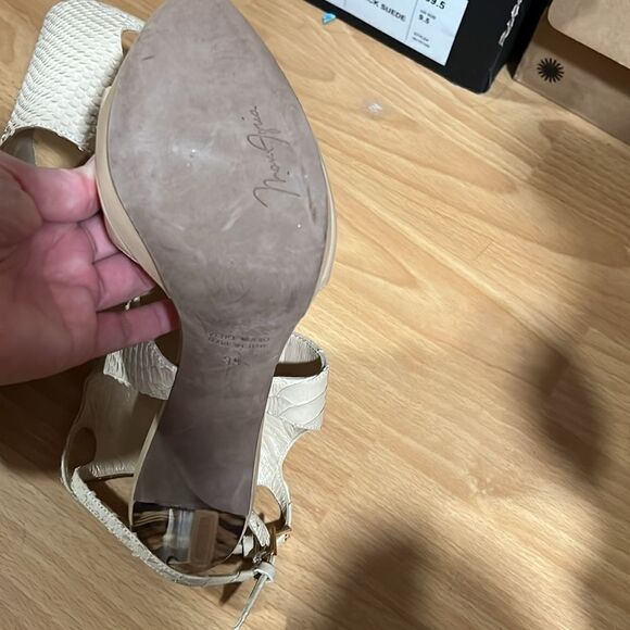 Max Azria Heels  - Picture 11 of 12